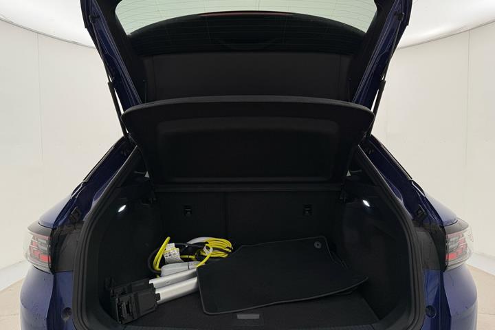Blå VW ID.4 fra 2023