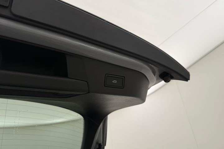 Grå VW ID.5 fra 2023
