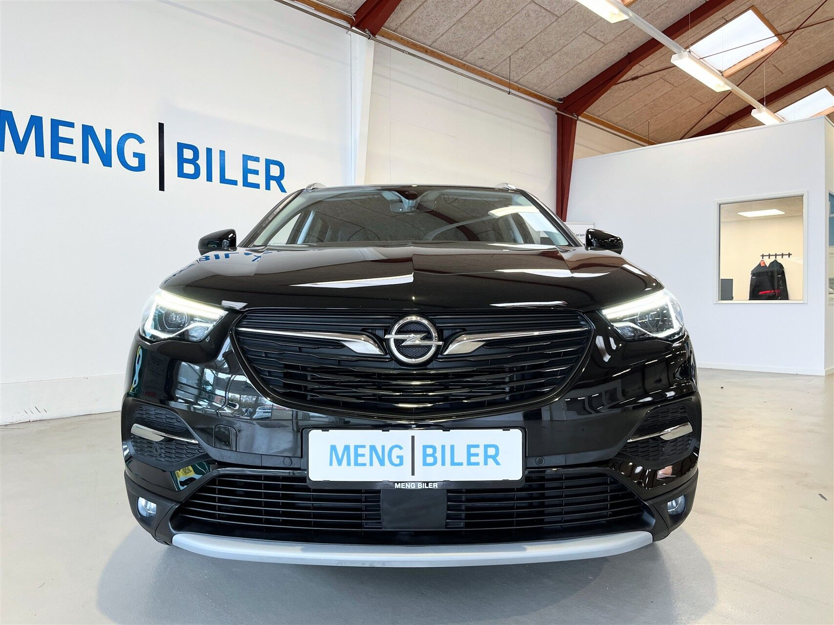 Sort Opel Grandland X fra 2021