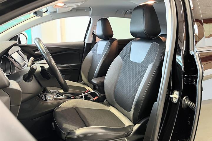 Sort Opel Grandland X fra 2021