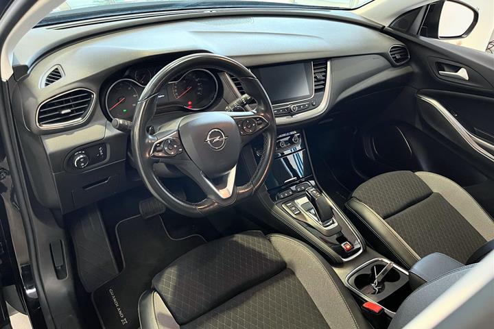 Sort Opel Grandland X fra 2021