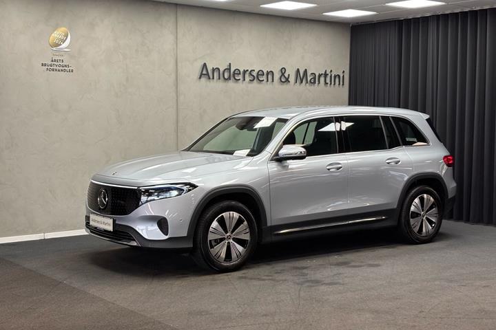 Sølv Mercedes EQB250+ fra 2025