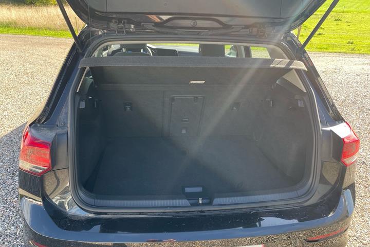 Sort VW Golf fra 2021