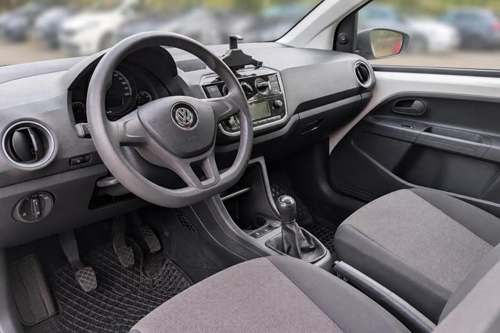 Hvid VW UP! fra 2018