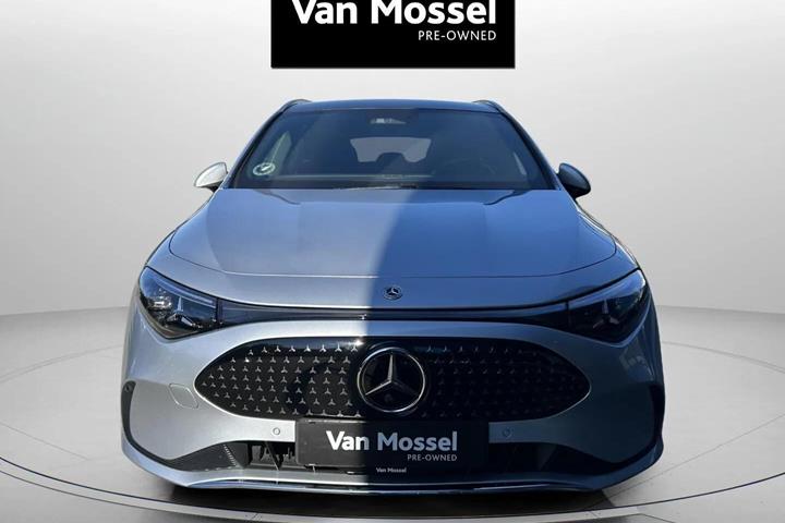 Sølv Mercedes CLA250+ fra 2026