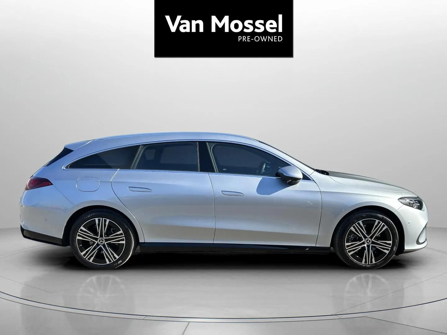 Sølv Mercedes CLA250+ fra 2026