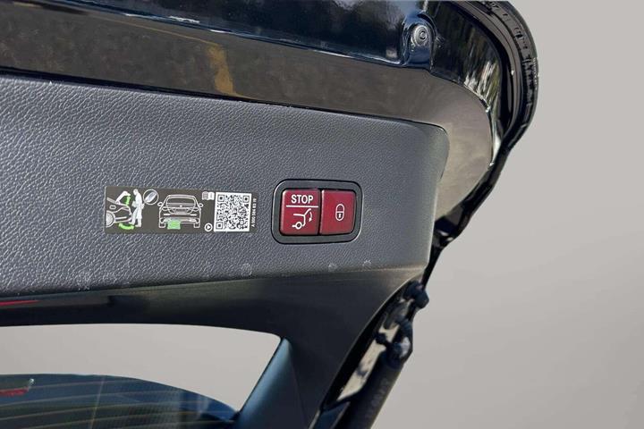 Sort Mercedes CLA350 fra 2026