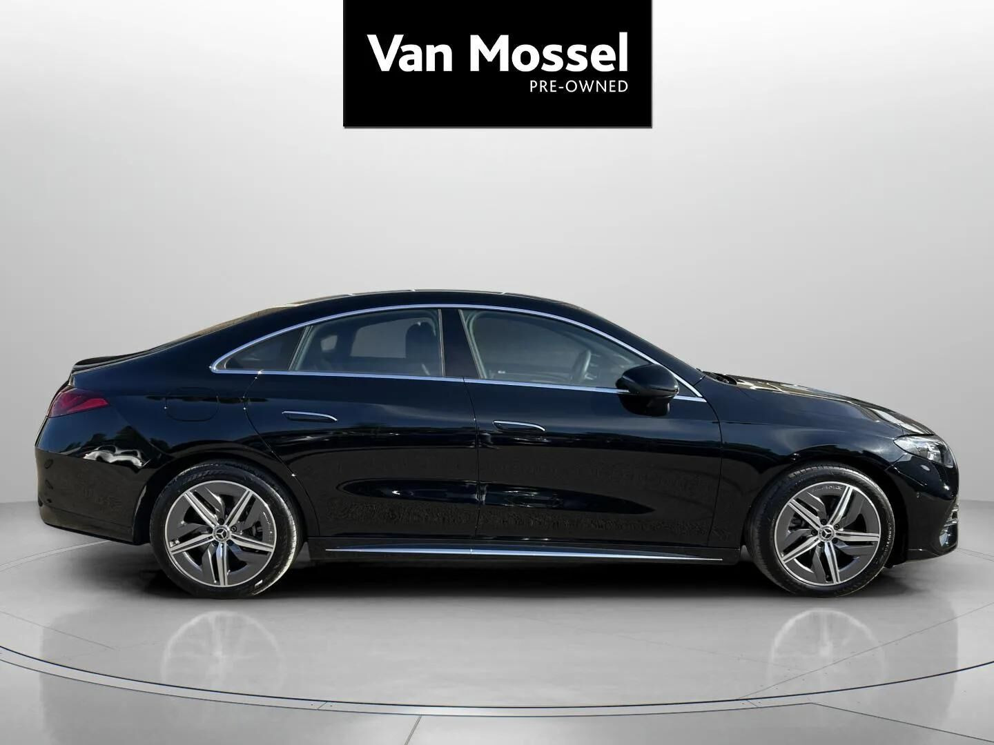 Sort Mercedes CLA250+ fra 2026