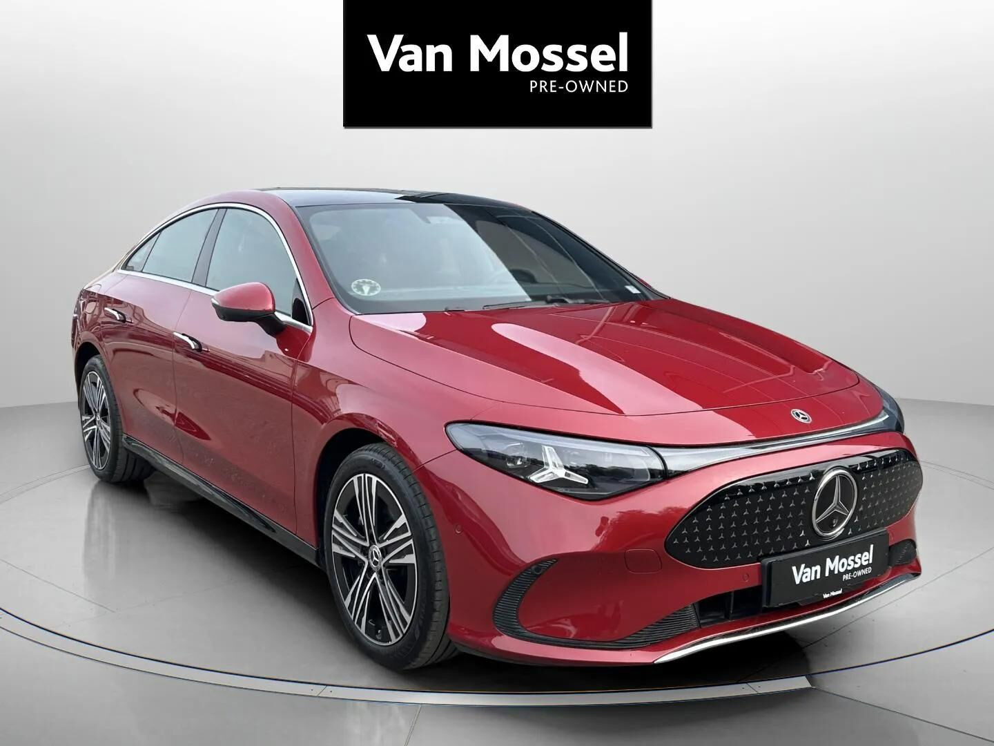 Rød Mercedes CLA200 fra 2026