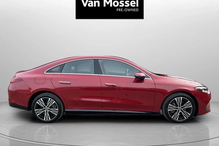 Rød Mercedes CLA200 fra 2026