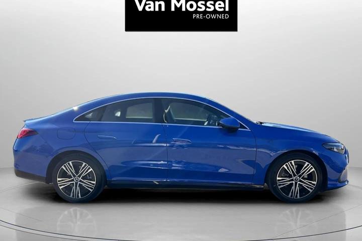 Sort Mercedes CLA250+ fra 2026