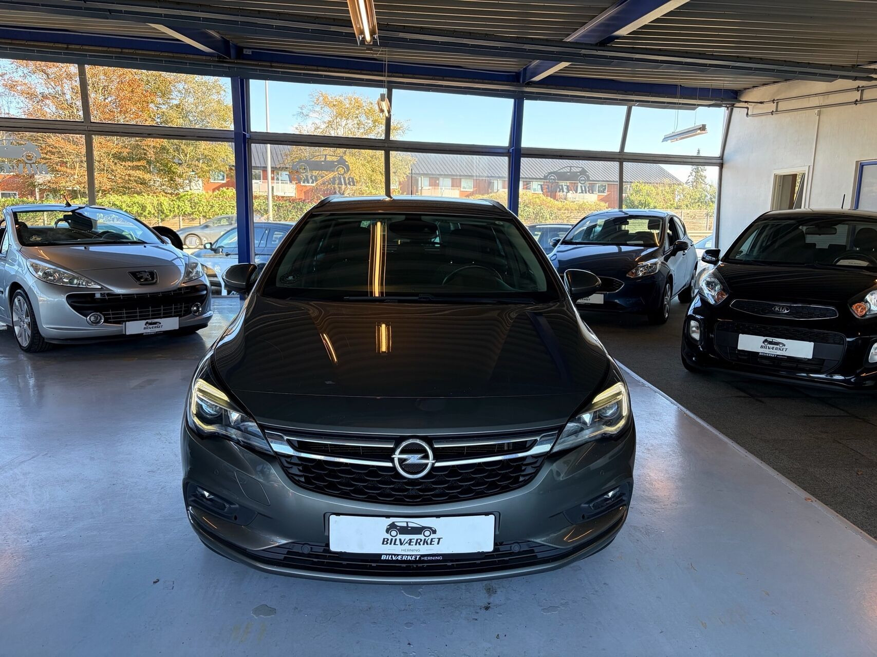 undefined Opel Astra fra 2019