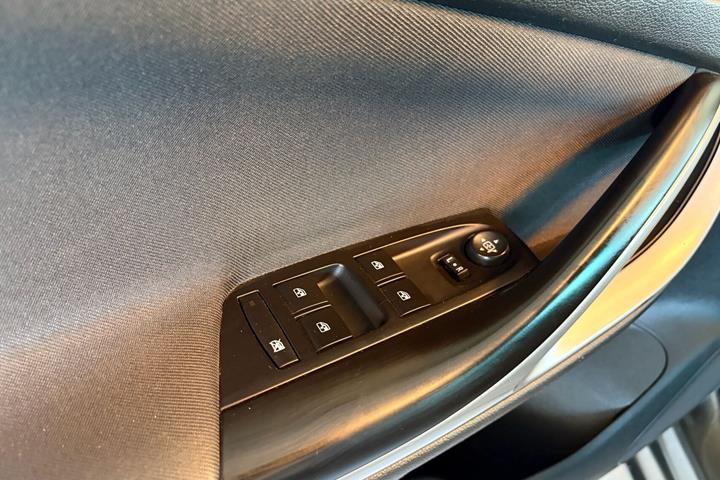 undefined Opel Astra fra 2019