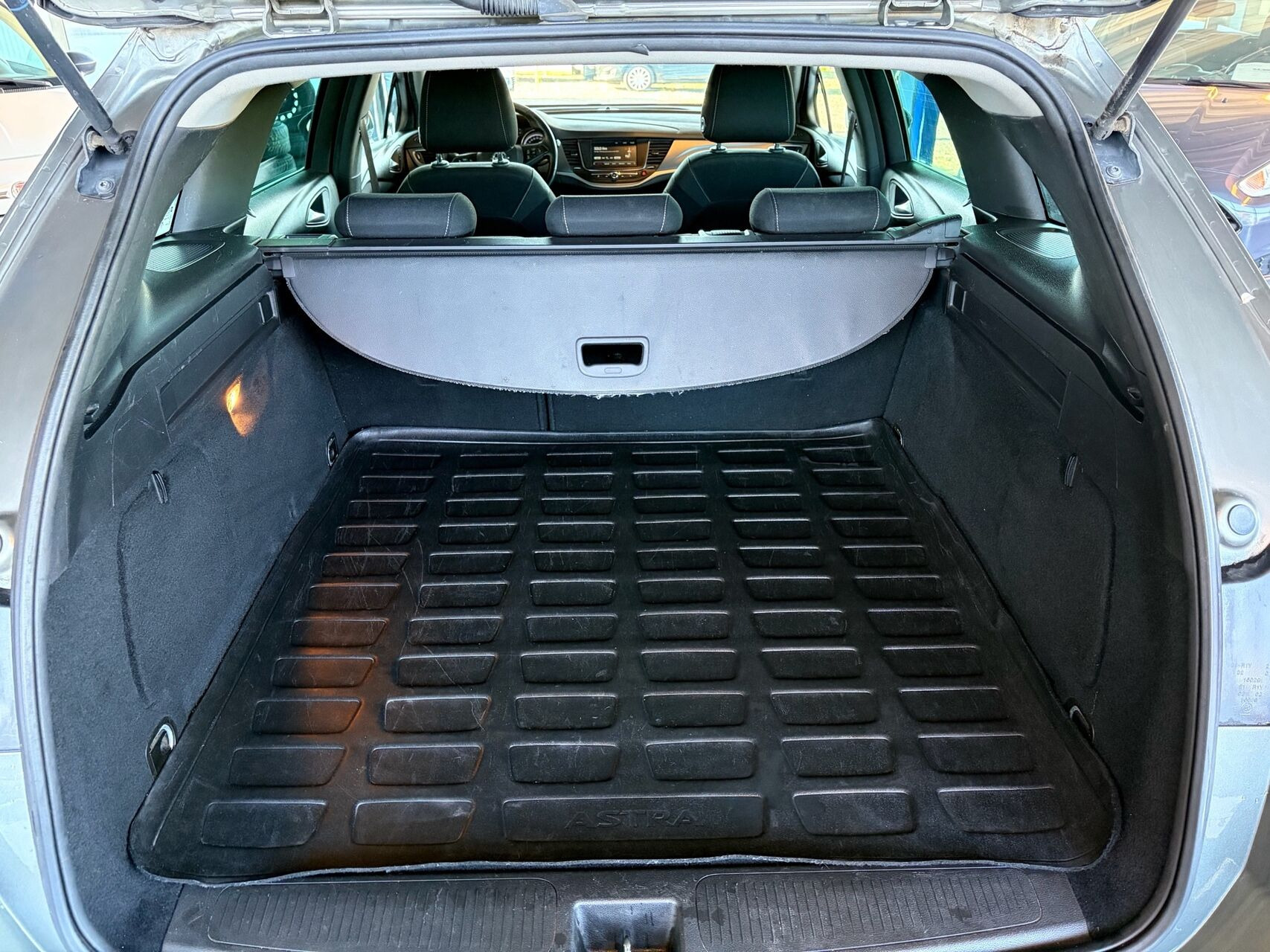 undefined Opel Astra fra 2019