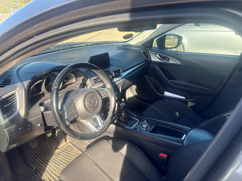 undefined Mazda 3 fra 2017