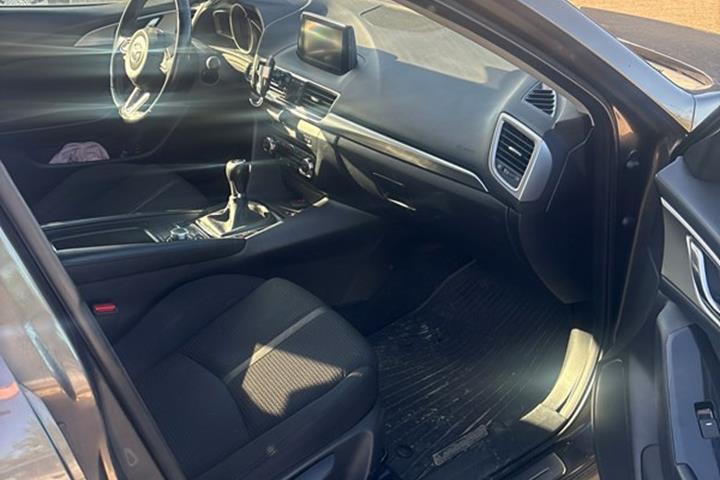 undefined Mazda 3 fra 2017