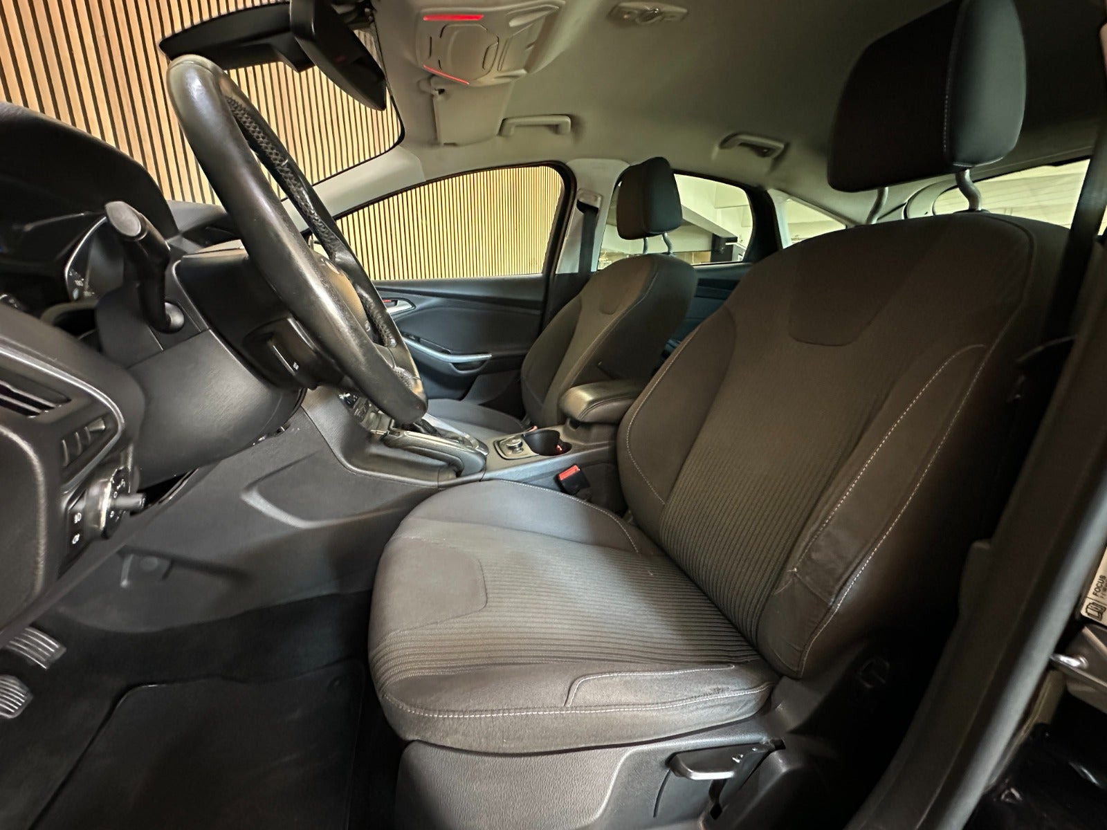 Sort Ford Focus fra 2012