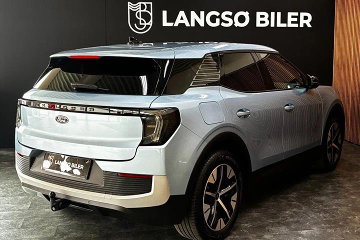 Blå Ford Explorer fra 2024