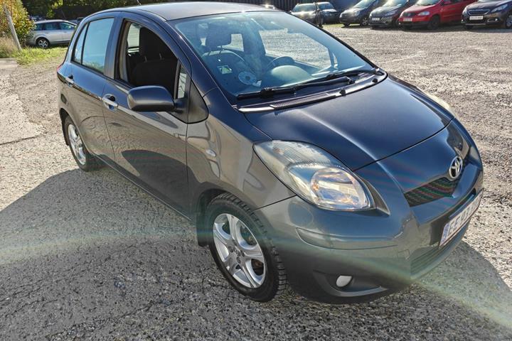 undefined Toyota Yaris fra 2010