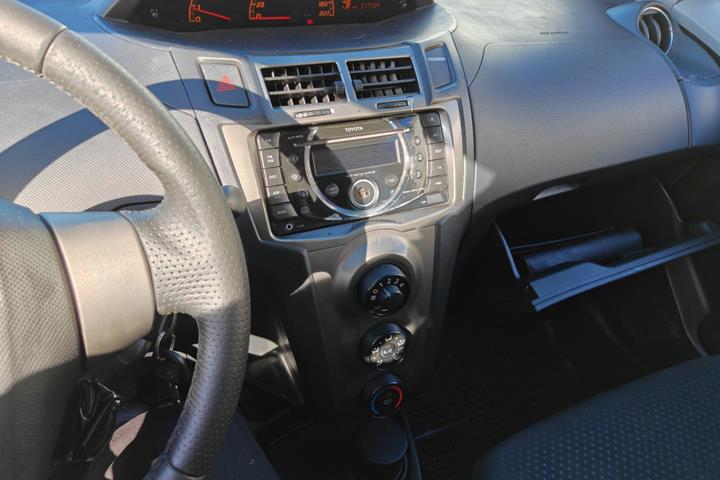 undefined Toyota Yaris fra 2010