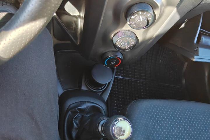 undefined Toyota Yaris fra 2010