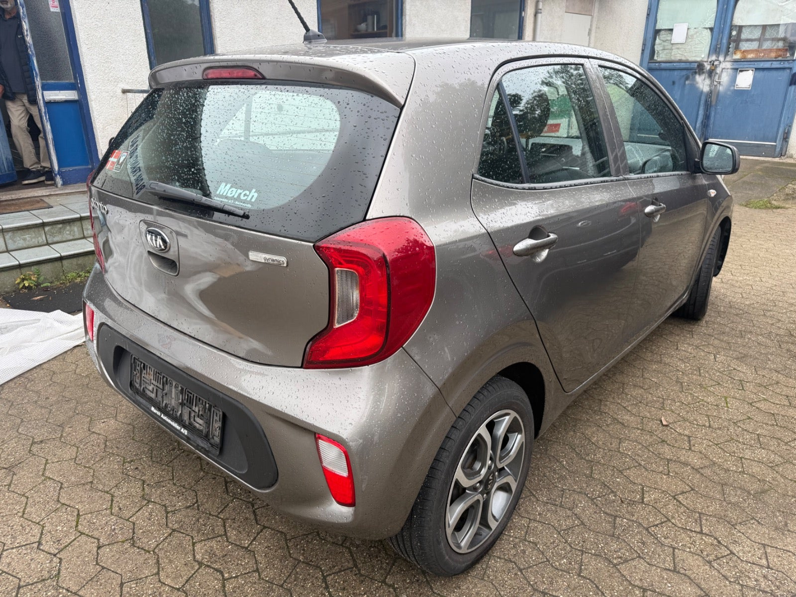 Grå Kia Picanto fra 2018