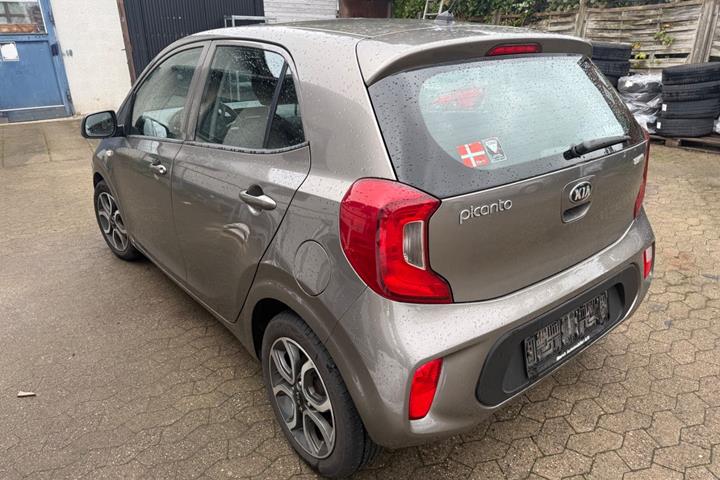 Grå Kia Picanto fra 2018