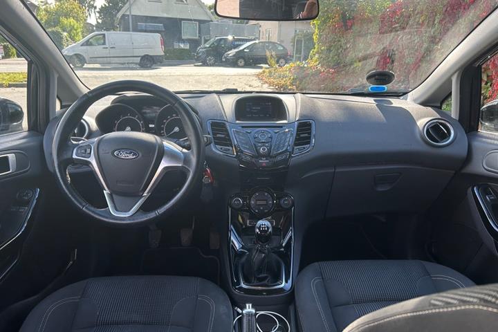 Sort Ford Fiesta fra 2017