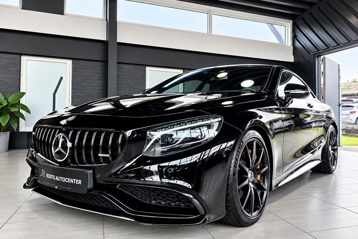 Sort Mercedes S63 fra 2016