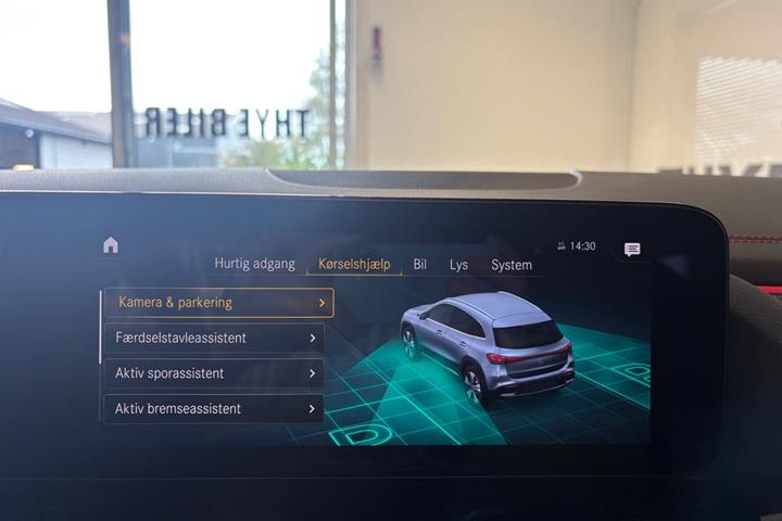 Hvid Mercedes EQA250 fra 2023