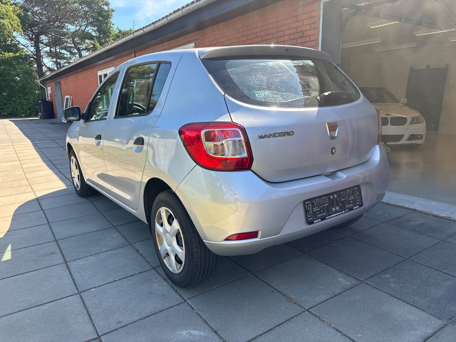 undefined Dacia Sandero fra 2016