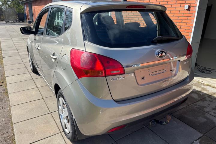 undefined Kia Venga fra 2016