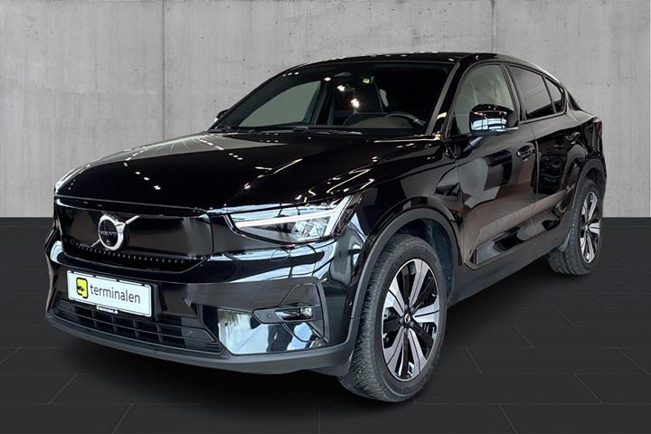 Sort Volvo C40 fra 2023 set udefra