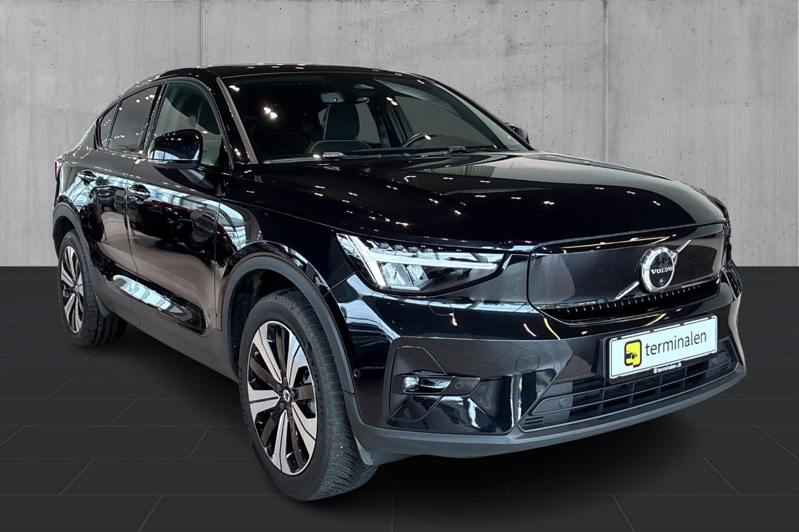 Sort Volvo C40 fra 2023