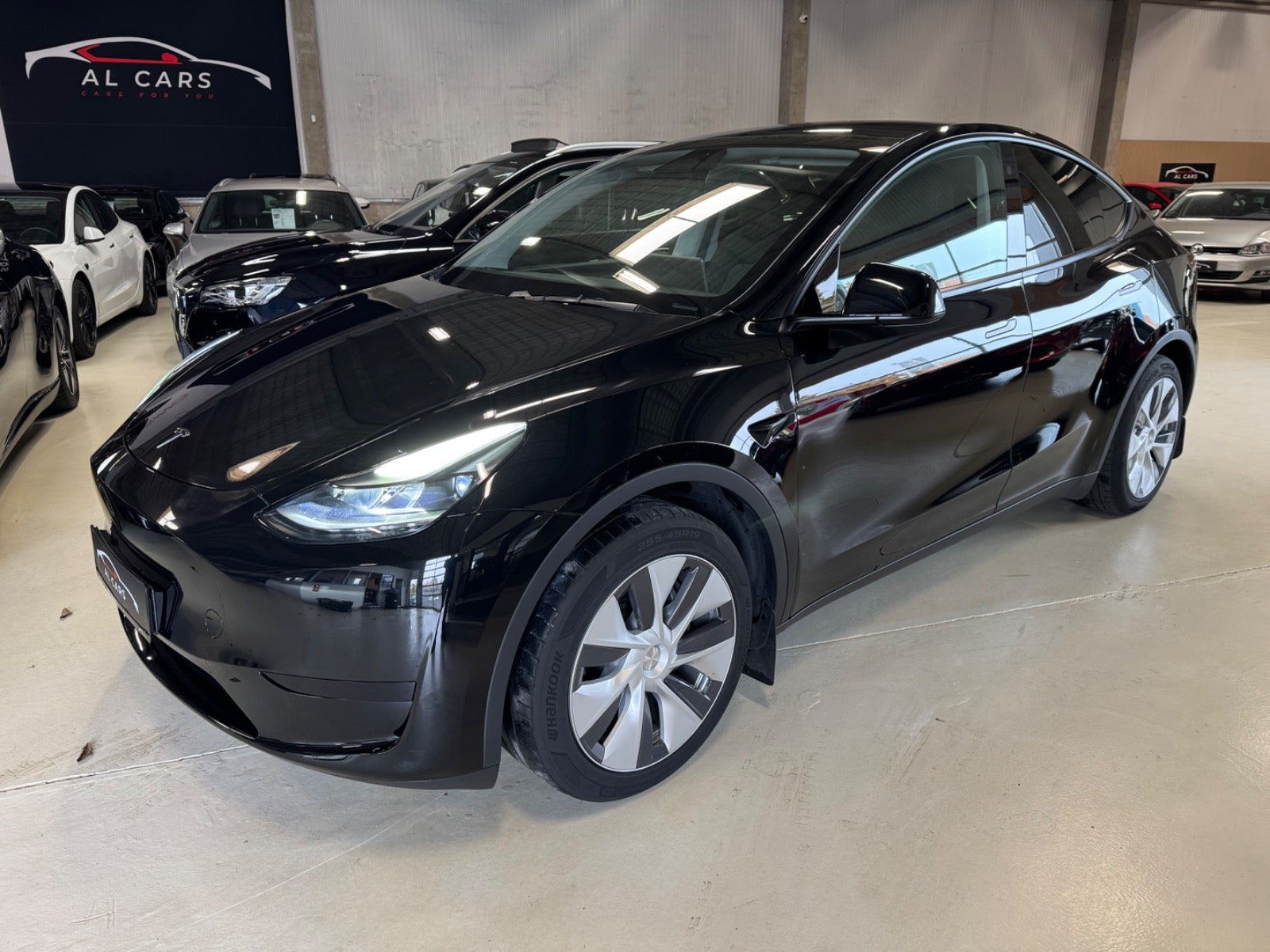 Tesla Model Y RWD
