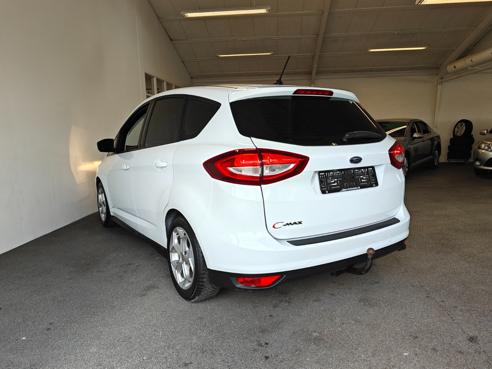 Hvid Ford C-MAX fra 2019