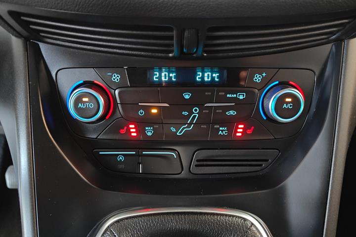 Hvid Ford C-MAX fra 2019