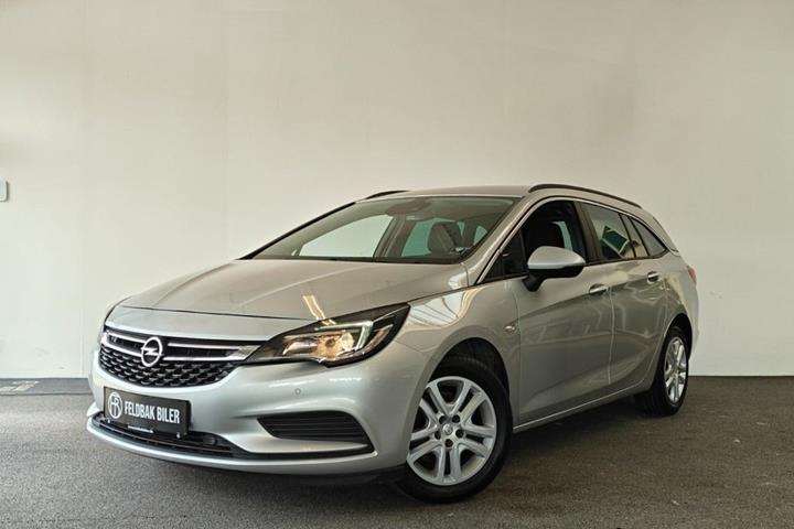 Sølv Opel Astra fra 2019