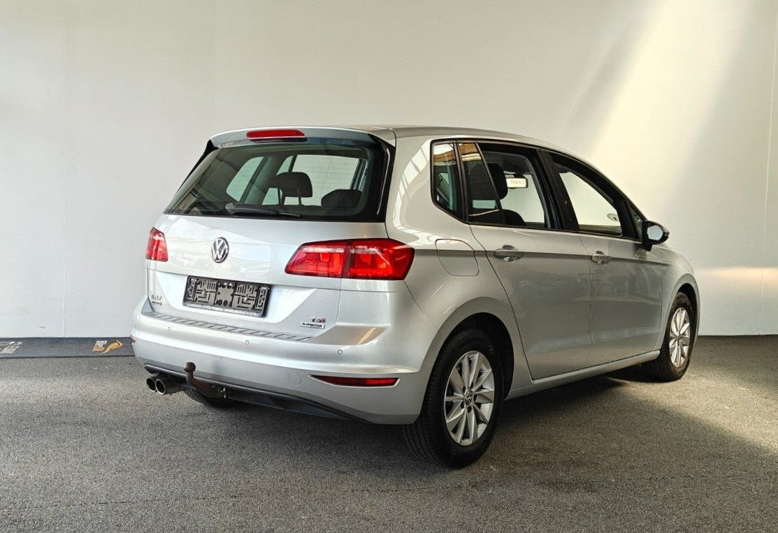 undefined VW Golf Sportsvan fra 2015