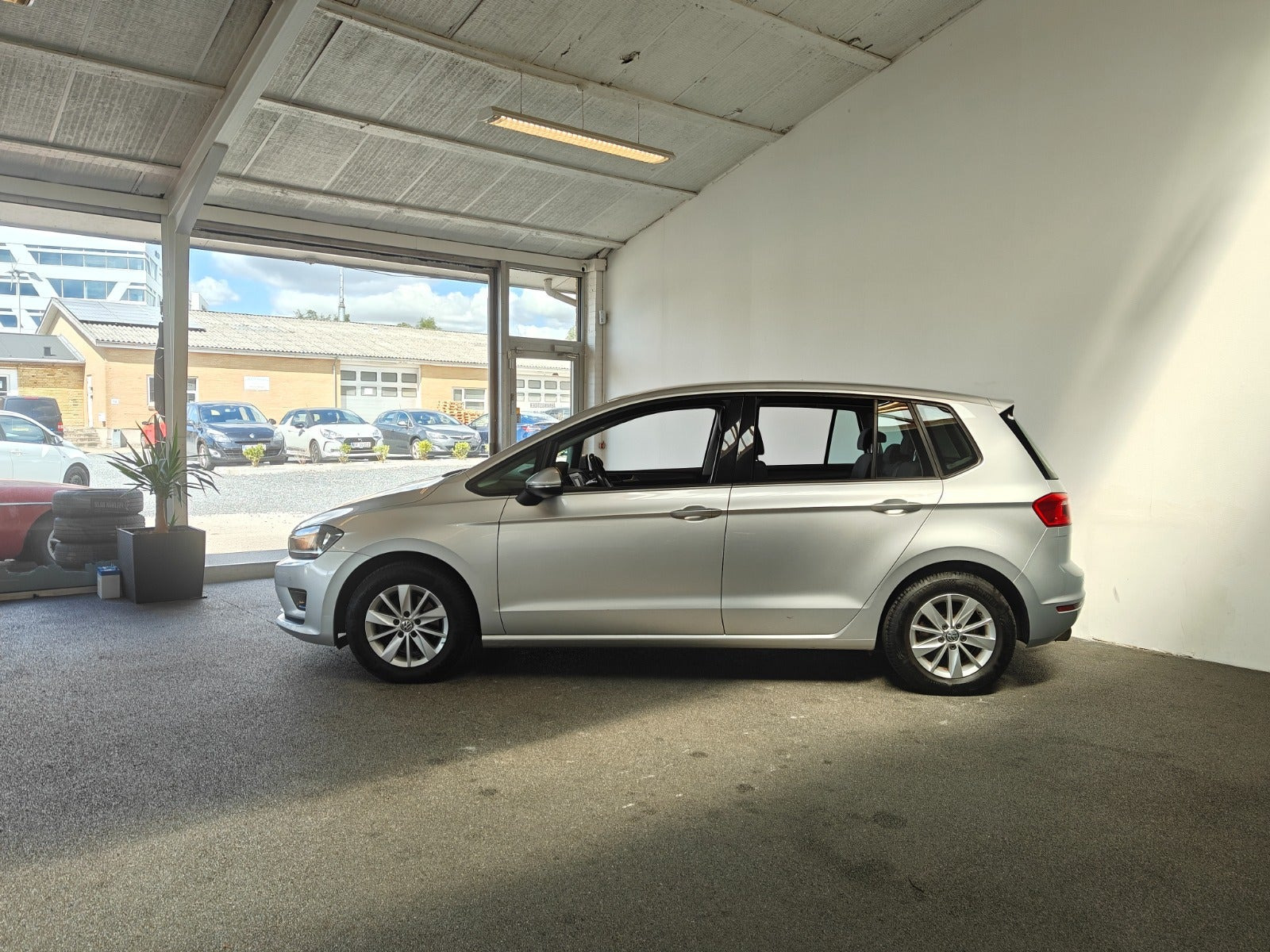 undefined VW Golf Sportsvan fra 2015