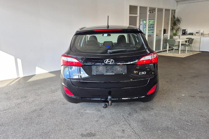 Sort Hyundai i30 fra 2016