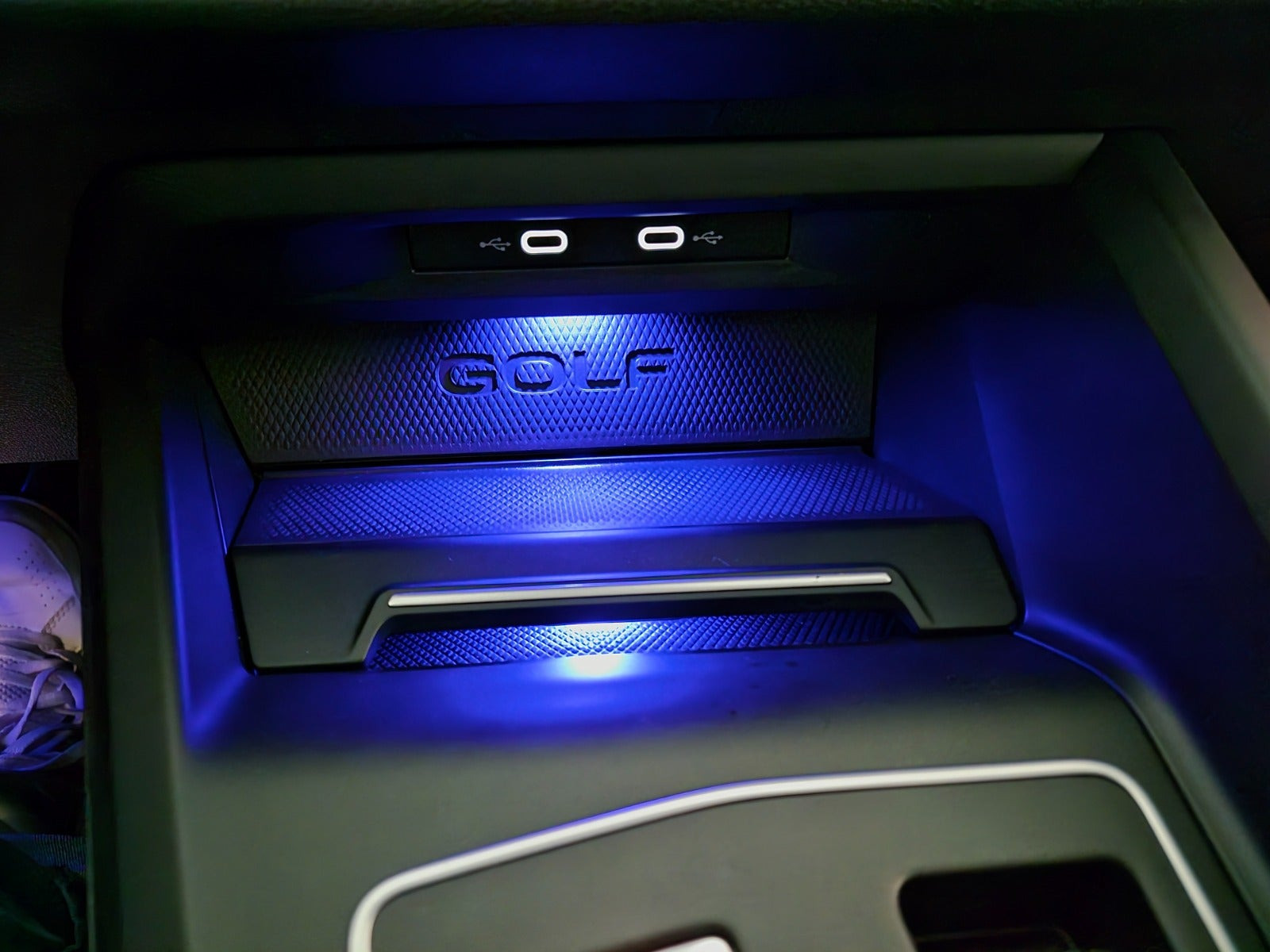 Hvid VW Golf VIII fra 2021