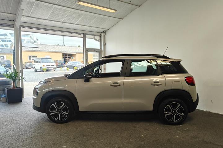 Grå Citroën C3 Aircross fra 2020