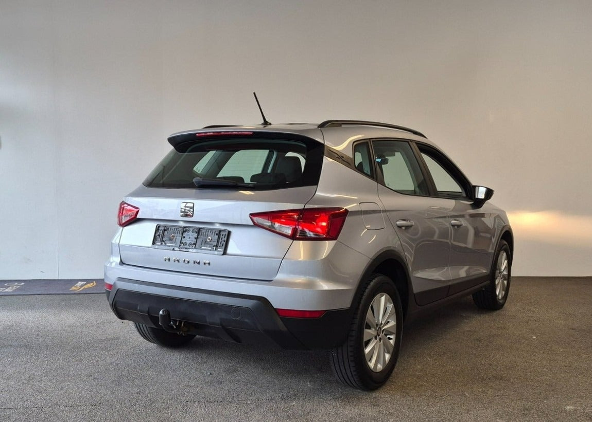 Sølv Seat Arona fra 2019