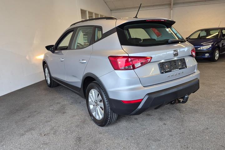 Sølv Seat Arona fra 2019