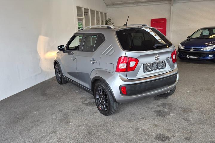 Grå Suzuki Ignis fra 2018