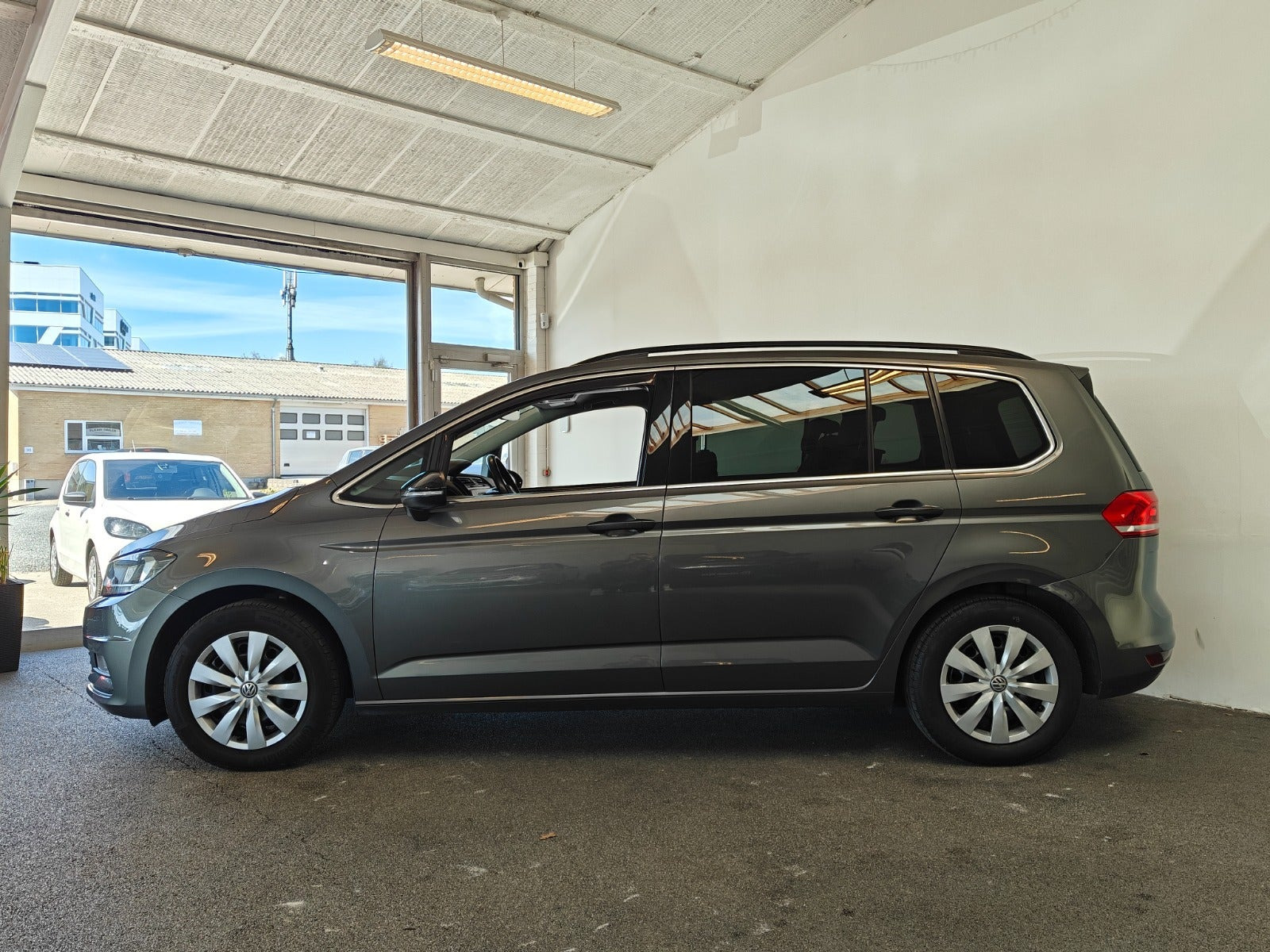 undefined VW Touran fra 2016