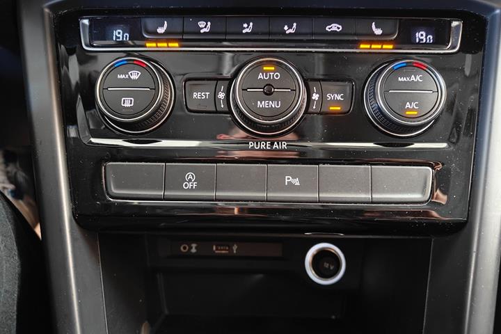undefined VW Touran fra 2016