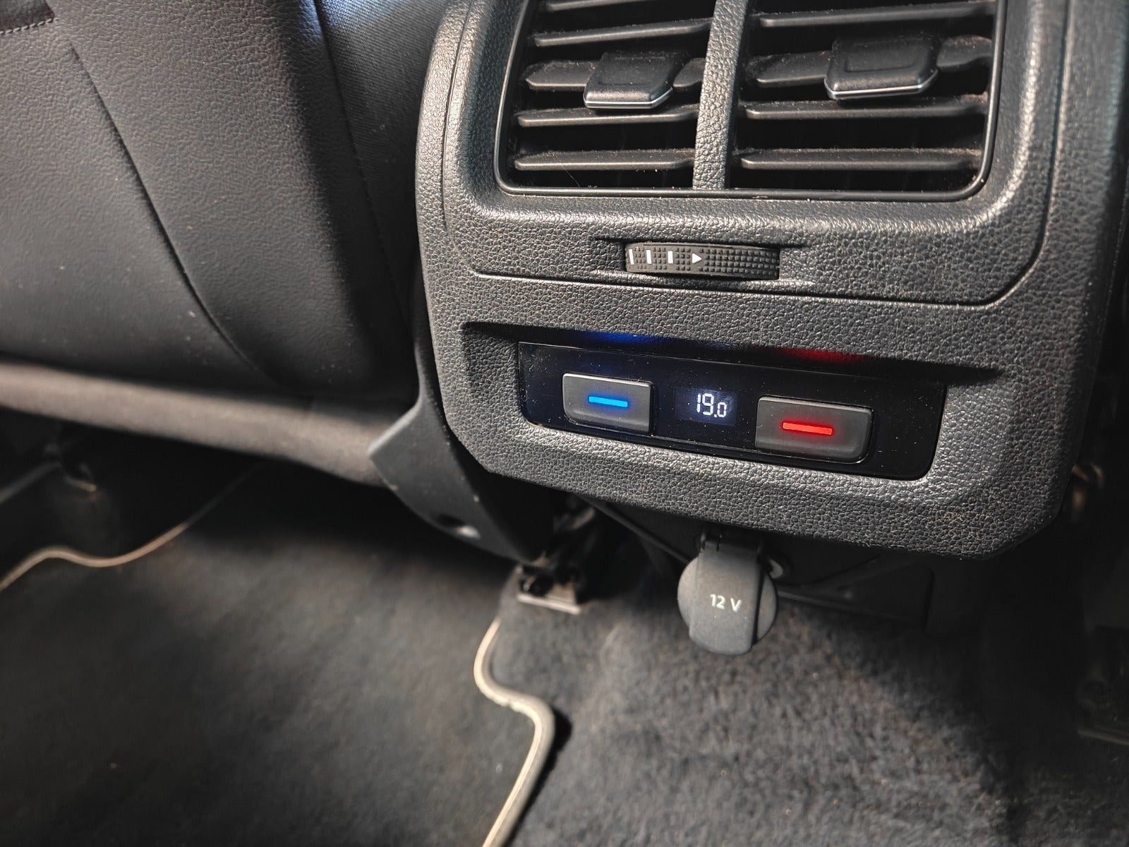 undefined VW Touran fra 2016