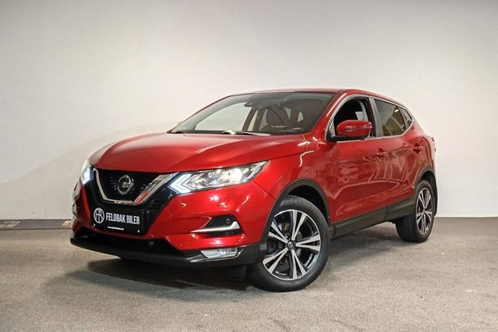 Rød Nissan Qashqai fra 2020